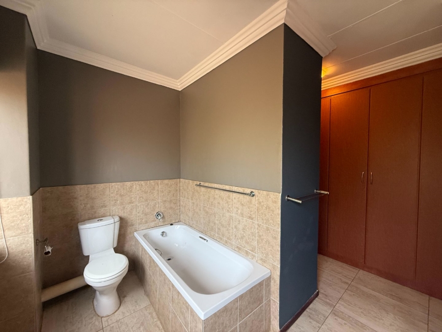 4 Bedroom Property for Sale in Melodie North West